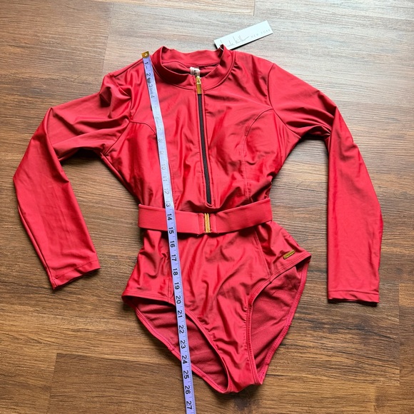 Nicole Miller Brick Red Long Sleeve Bodysuit with Zipper NWT - Picture 6 of 9